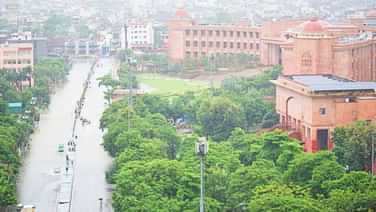 lucknow-rain-4.jpg