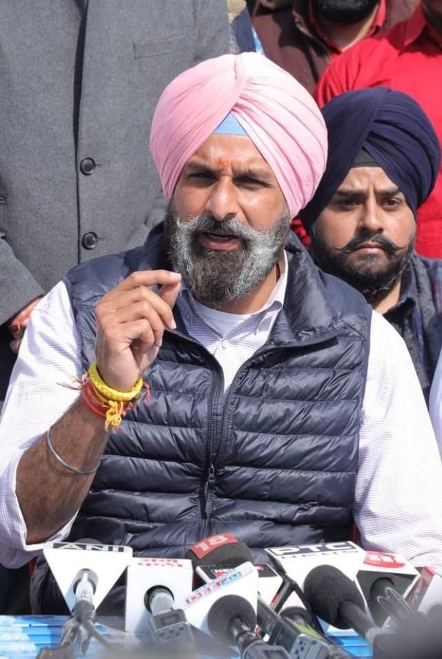 Bikram_Singh_Majithia_Press_Conference.jpg