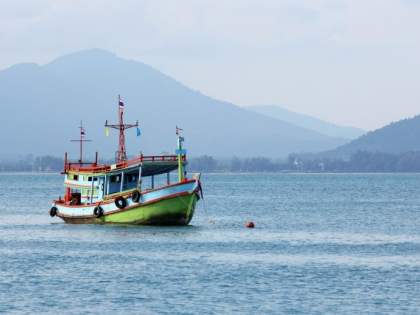 fishing-boat-sea-thailand-1373-475_201905245031.jpg