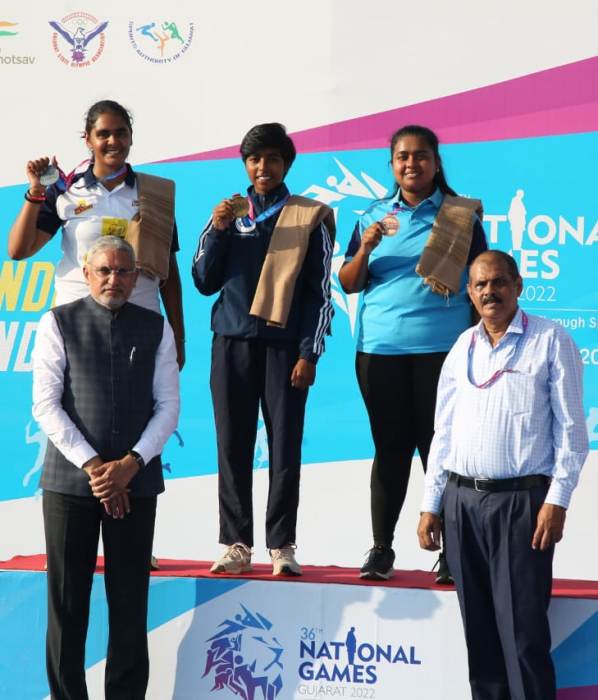 Archery Individual Women's Compound Medallists.jpeg