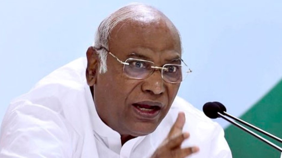 mallikarjun-kharge-1655119715 (1).jpg