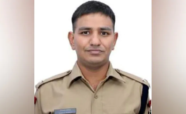 sm1i8bcg_former-mahoba-police-chief-manilal-patidar_625x300_26_September_20.webp