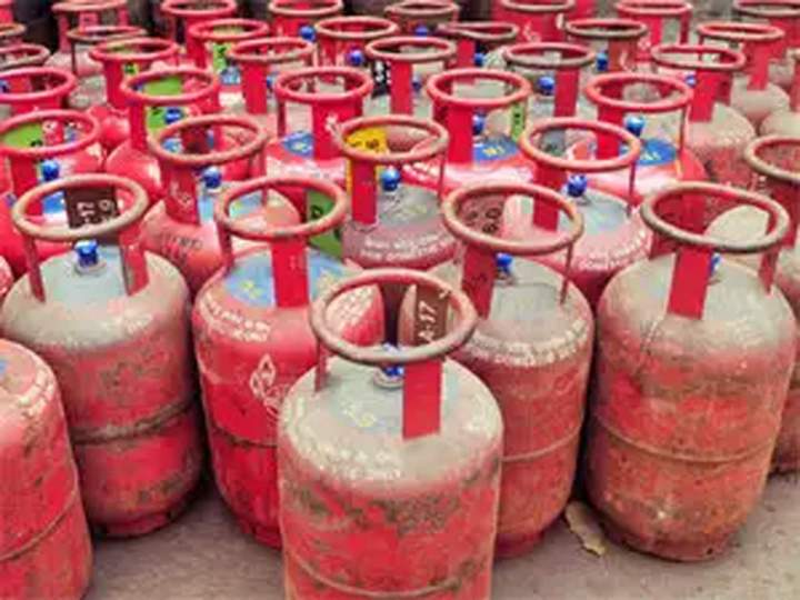 gas-cylinder-price-hike-8_202107644939.jpg