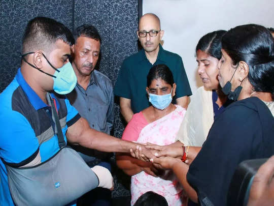 two-men-get-hand-transplant-at-hospital-in-kerala-94279539.jpg